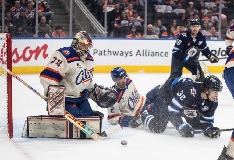 Four goals in the first period spur Edmonton Oilers to 6-2 win over Winnipeg Jets | iNFOnews.ca