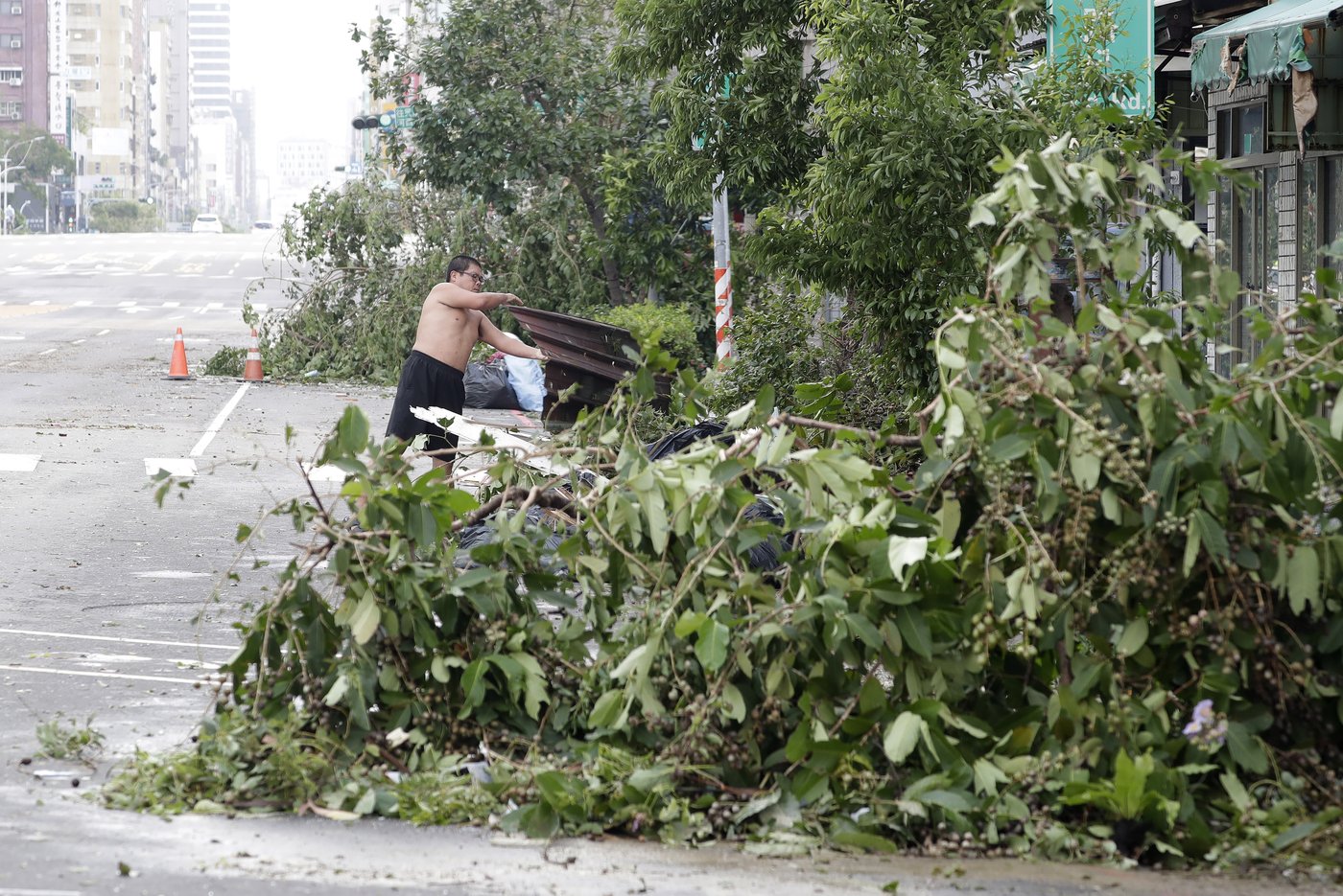 Work and travel resumes across Taiwan after Typhoon Krathon finally dissipates | iNFOnews.ca