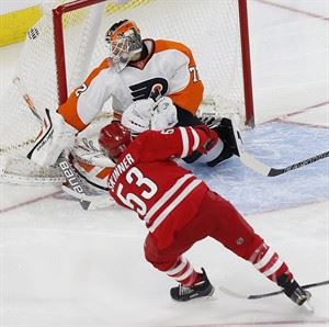 Flyers goaltender Rob Zepp followed Tim Thomas's European path to NHL | iNFOnews.ca CP32065698