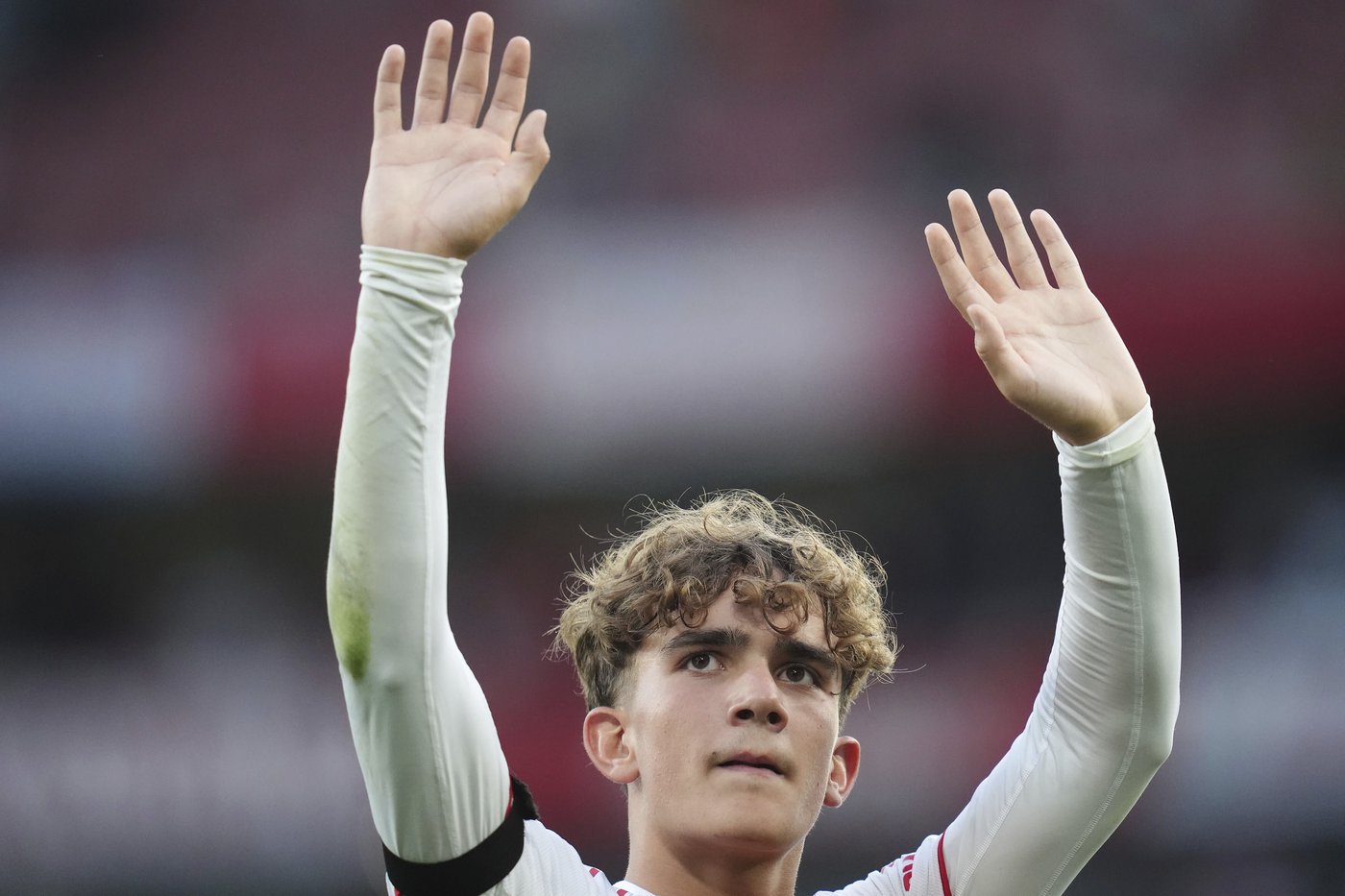 Max Dowman makes Premier League debut at age 15 and might be England's answer to Lamine Yamal | iNFOnews.ca Max Dowman makes Premier League debut at age 15 and might be England's answer to Lamine Yamal | iNFOnews.ca