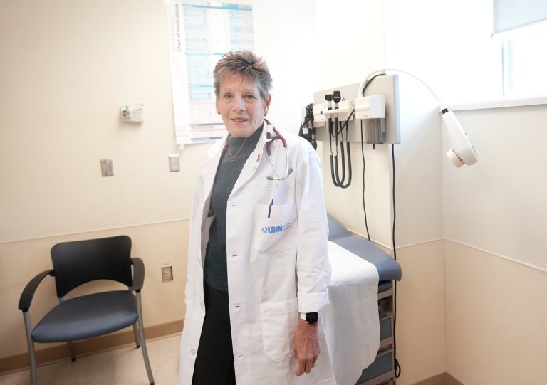 Toronto man's HIV no longer detectable after bone marrow transplant | iNFOnews.ca