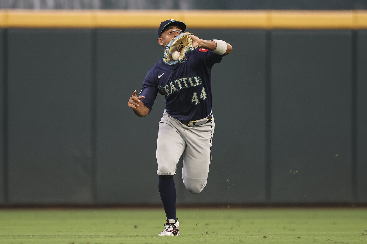 Braves' late surge stuns slumping Mariners as Chris Sale shines in 4-1 win | iNFOnews.ca Braves' late surge stuns slumping Mariners as Chris Sale shines in 4-1 win | iNFOnews.ca