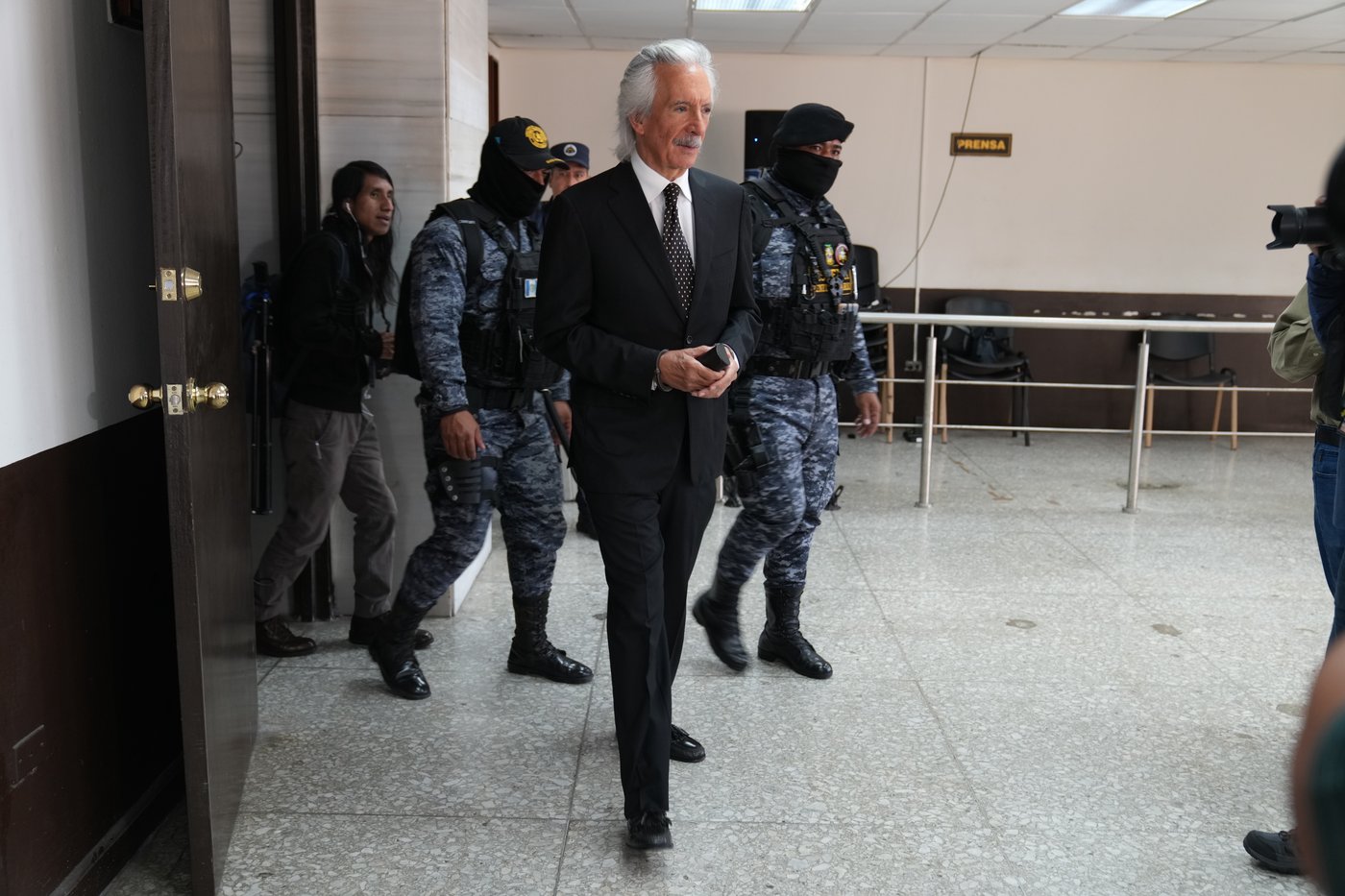 Judge orders jailed Guatemalan journalist José Rubén Zamora returned to house arrest | iNFOnews.ca Judge orders jailed Guatemalan journalist José Rubén Zamora returned to house arrest | iNFOnews.ca