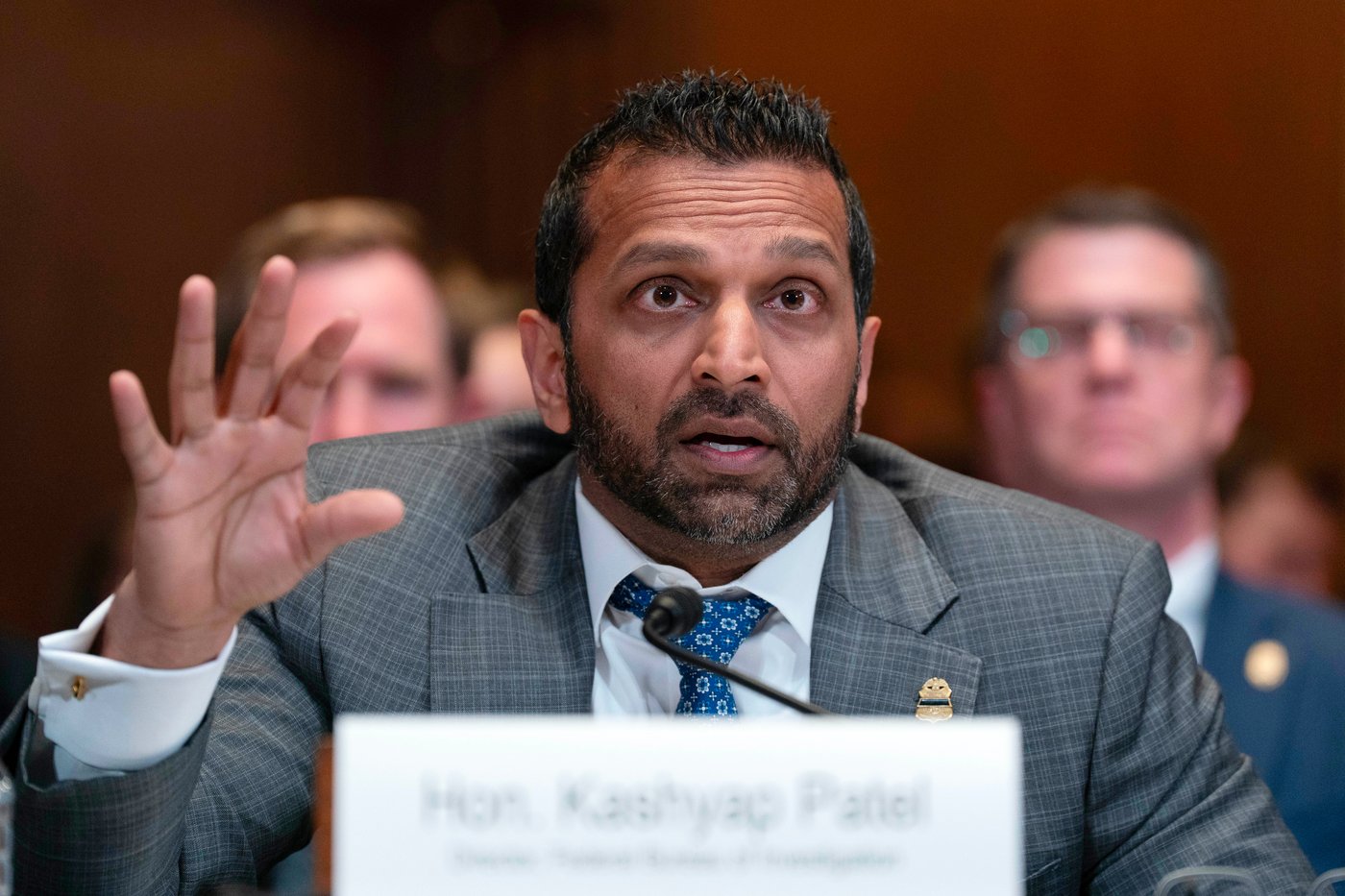 FBI analysts tied to disputed 'Catholic ideology' memo told they're being fired, AP sources say | iNFOnews.ca
