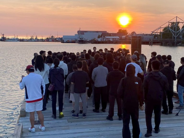 Mourners gather at B.C. dock to mourn six lost at sea in fishing charter sinking | iNFOnews.ca