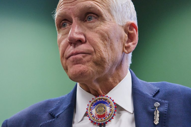 Sen. Thom Tillis takes on the White House, but not Trump | iNFOnews.ca
