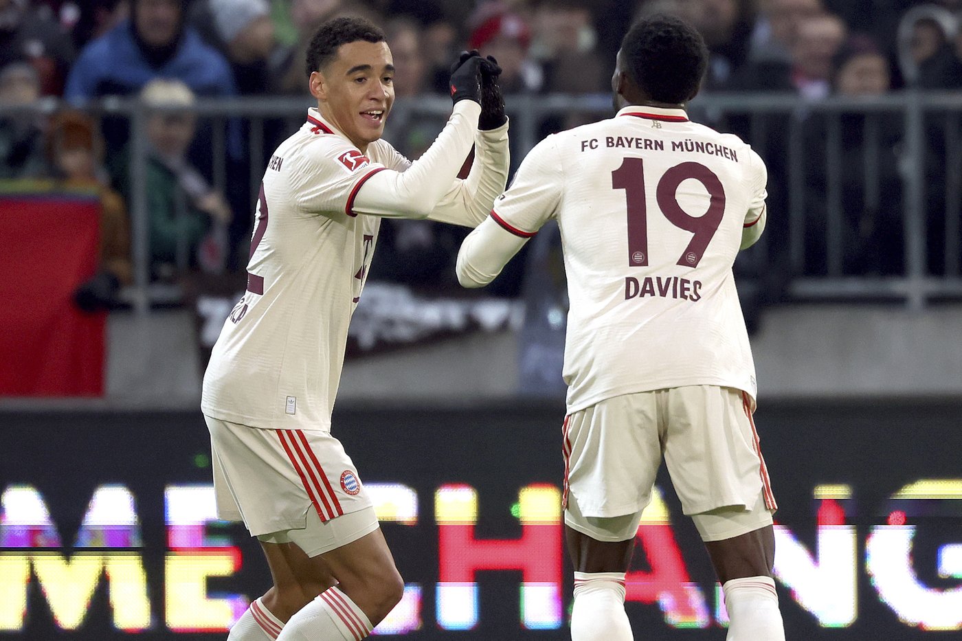 Can sent off as Dortmund loses again and Leverkusen drops more points in Bundesliga | iNFOnews.ca Can sent off as Dortmund loses again and Leverkusen drops more points in Bundesliga | iNFOnews.ca