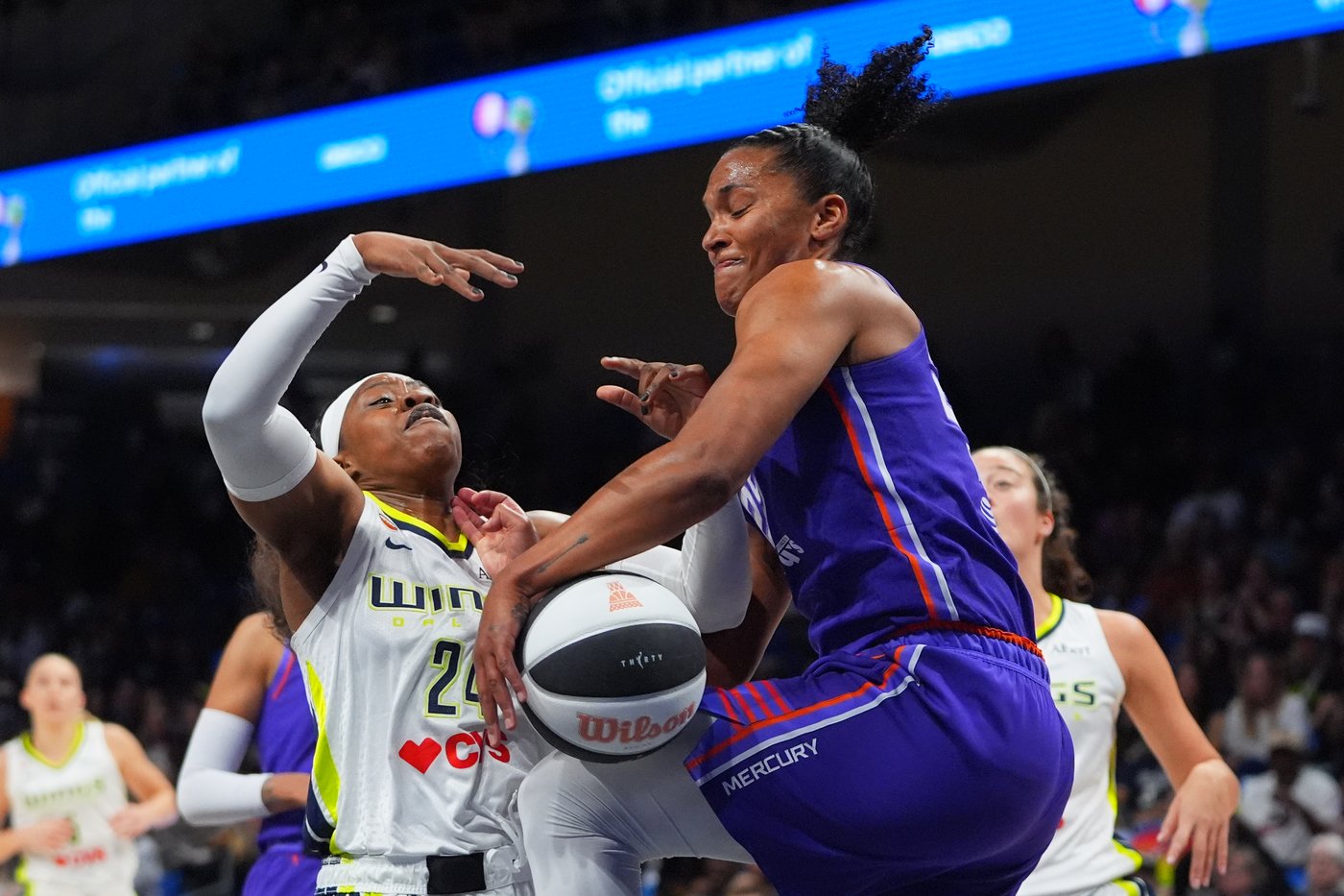 Mercury's Thomas says she has received online abuse following suspension for Caitlin Clark incident | iNFOnews.ca Mercury's Thomas says she has received online abuse following suspension for Caitlin Clark incident | iNFOnews.ca