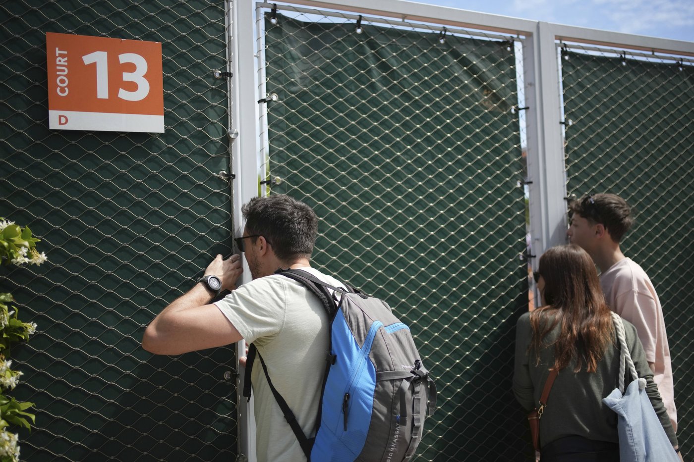 PHOTO COLLECTION: French Open Tennis Spectators | iNFOnews.ca