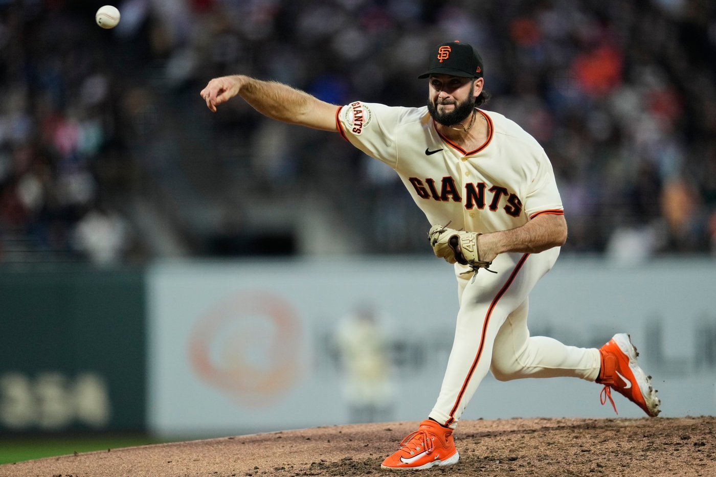 Schmitt homers, McDonald sharp as Giants edge Padres 3-2 to end 6-game skid | iNFOnews.ca Schmitt homers, McDonald sharp as Giants edge Padres 3-2 to end 6-game skid | iNFOnews.ca