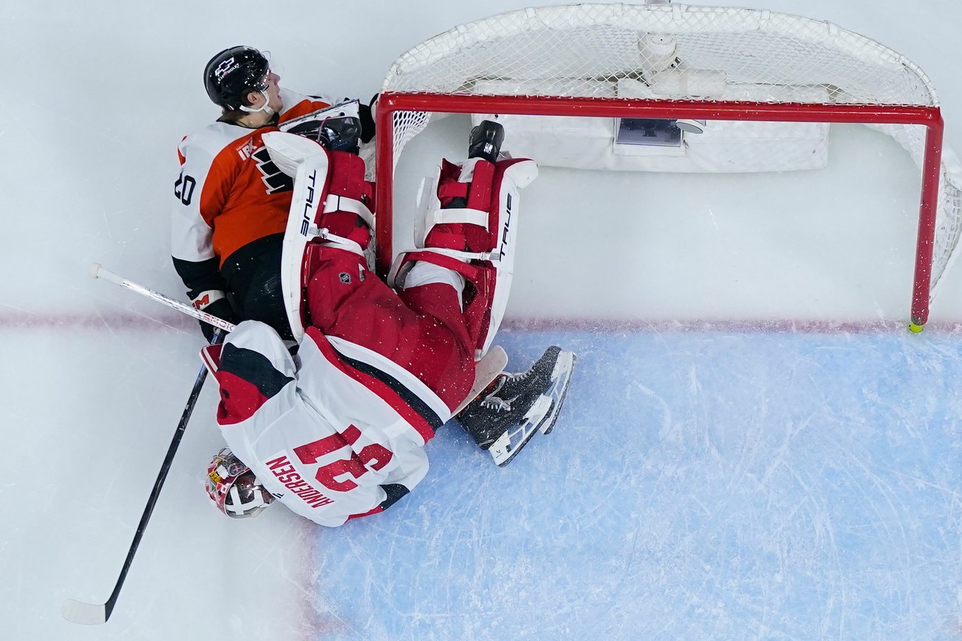 Carolina and Colorado have yet to lose in these NHL playoffs, making history with their hot starts | iNFOnews.ca Carolina and Colorado have yet to lose in these NHL playoffs, making history with their hot starts | iNFOnews.ca