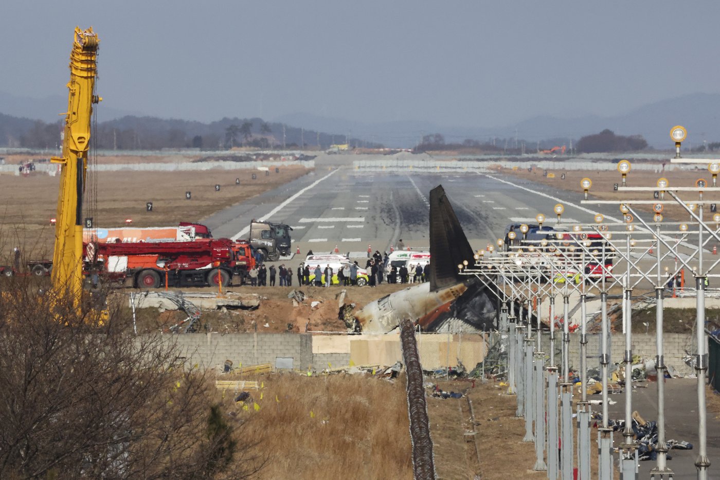 South Korea air crash investigators extract black box data as grieving families mourn the victims | iNFOnews.ca South Korea air crash investigators extract black box data as grieving families mourn the victims | iNFOnews.ca