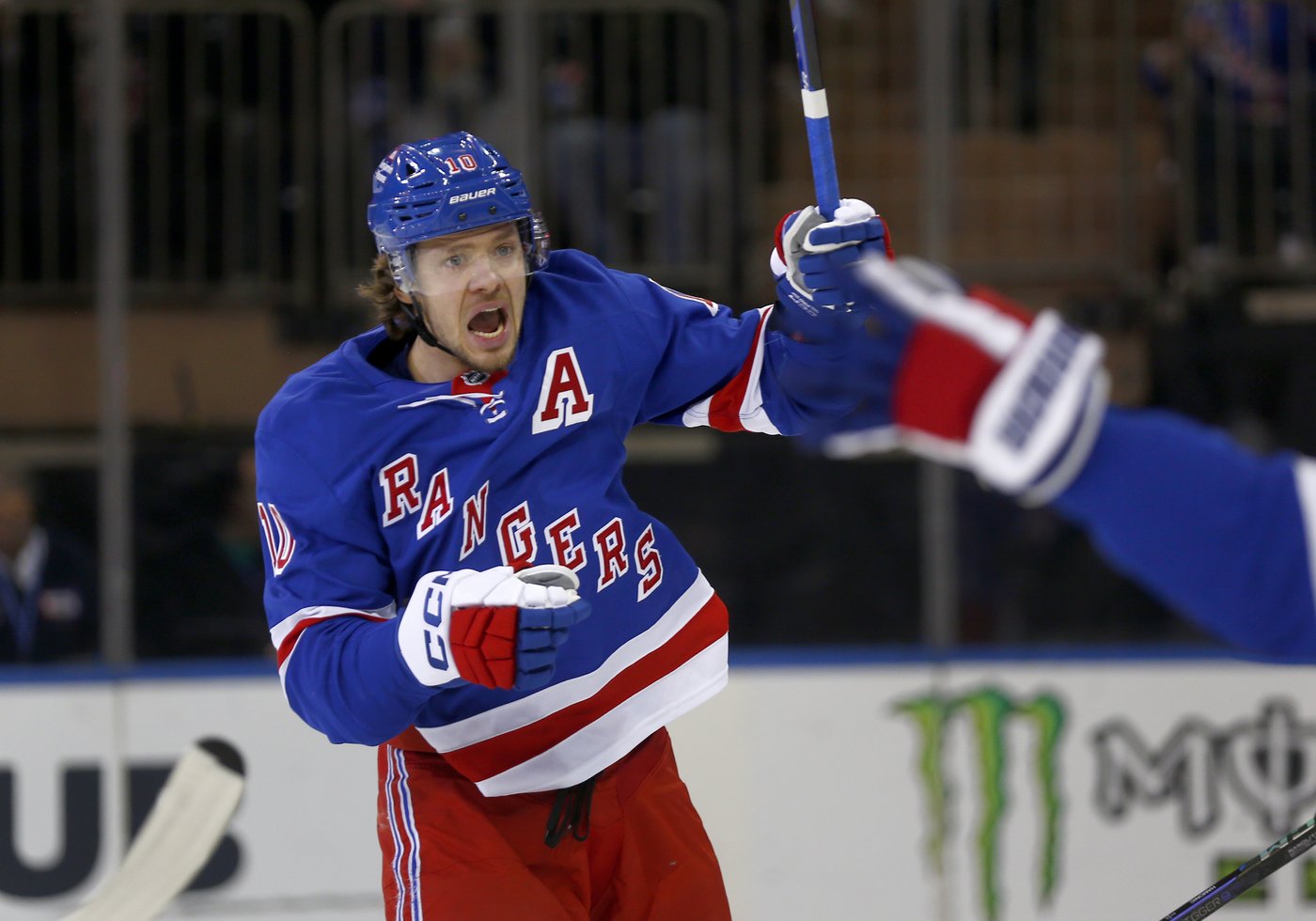 Panarin and Lafreniere score, Shesterkin makes 40 saves as Rangers beat Senators 2-1 | iNFOnews.ca Panarin and Lafreniere score, Shesterkin makes 40 saves as Rangers beat Senators 2-1 | iNFOnews.ca