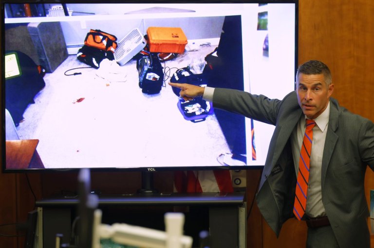 Police describe a father's horror as he realizes then-wife Lindsay Clancy killed their 3 kids | iNFOnews.ca