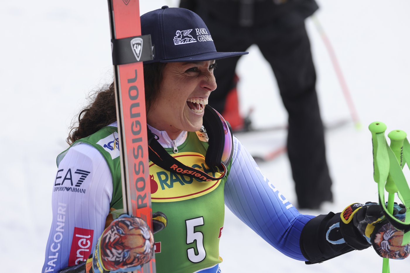 Italian skier Brignone wins World Cup season opener as Shiffrin drops to 5th | iNFOnews.ca