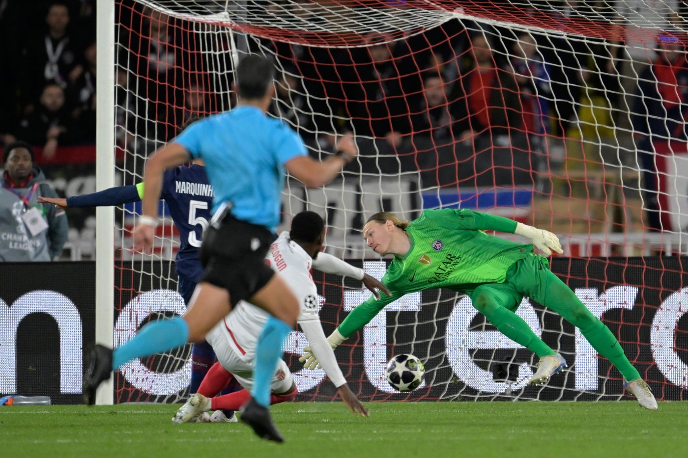 Balogun scores two early goals but Monaco loses 3-2 to PSG in Champions League | iNFOnews.ca Balogun scores two early goals but Monaco loses 3-2 to PSG in Champions League | iNFOnews.ca