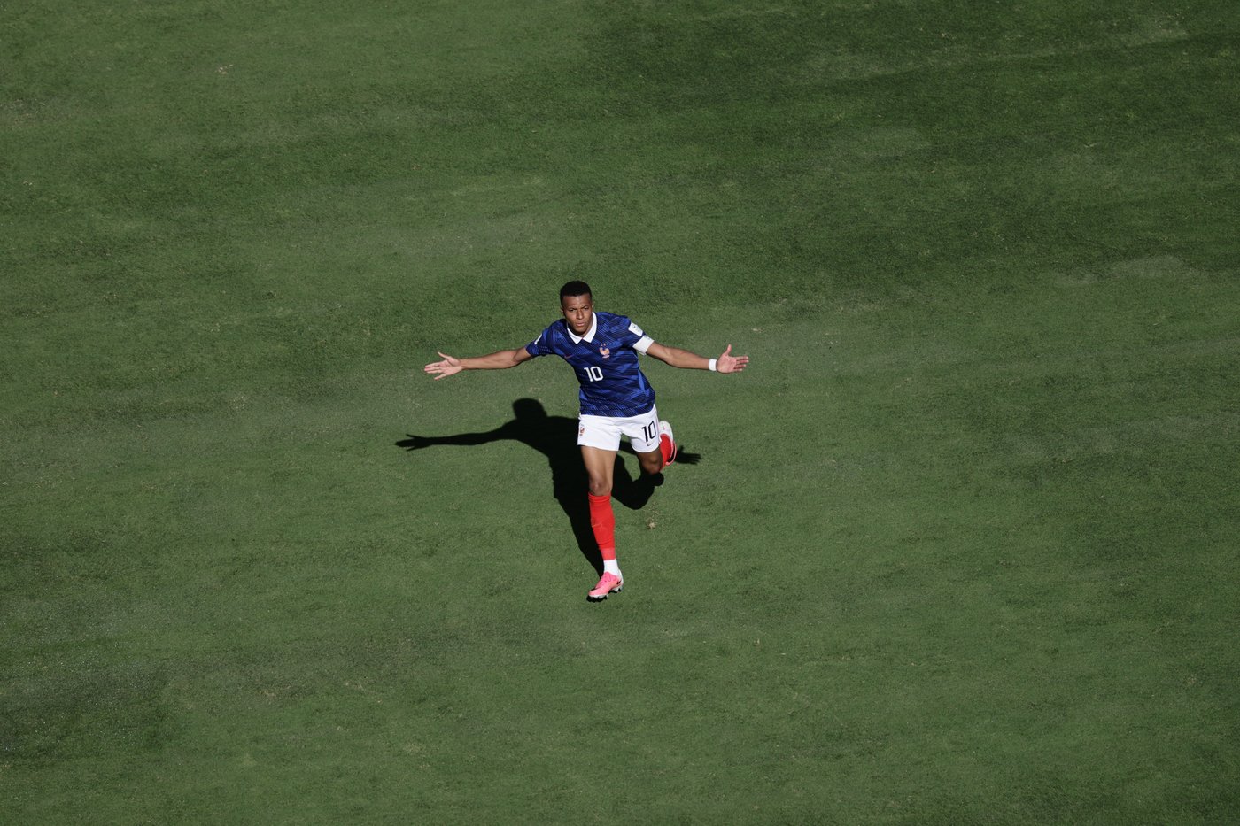 Pink boots are everywhere at the World Cup as the color becomes a soccer star | iNFOnews.ca Pink boots are everywhere at the World Cup as the color becomes a soccer star | iNFOnews.ca