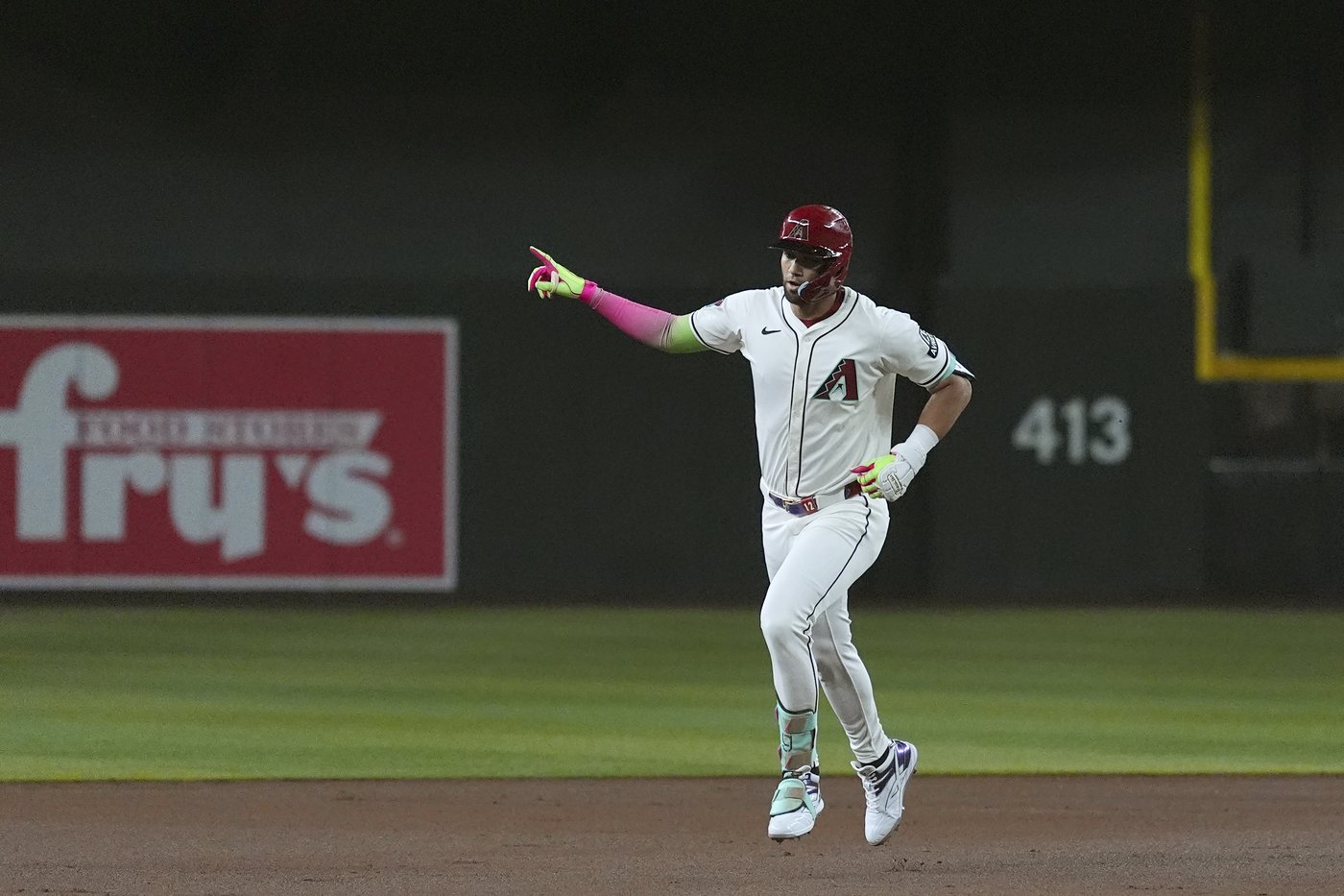 Lourdes Gurriel Jr. makes history, crushes 103.9 mph pitch from Mason Miller for a 2-run homer | iNFOnews.ca