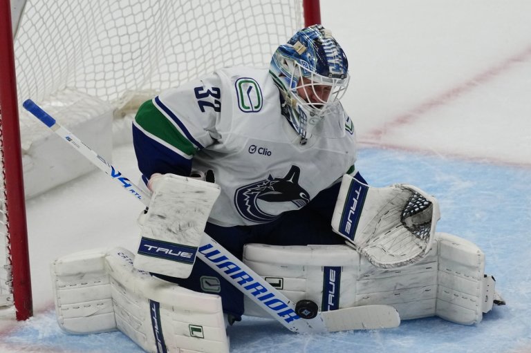 Boeser has hat trick, last-place Canucks overcome blowing 4-goal lead to beat NHL-leading Avs | iNFOnews.ca
