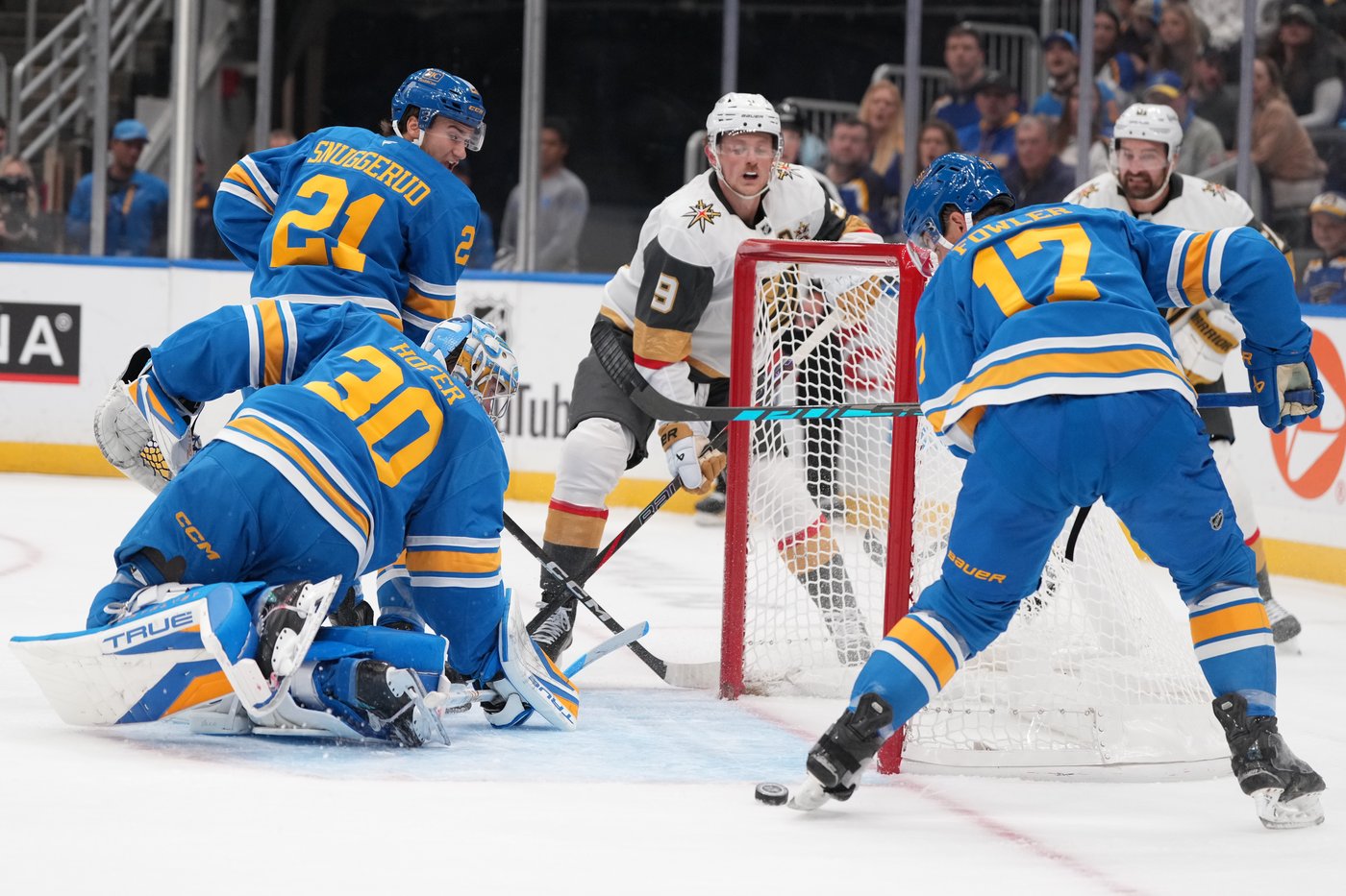 Barron's 4-point night powers Blues past Golden Knights, 6-2 | iNFOnews.ca