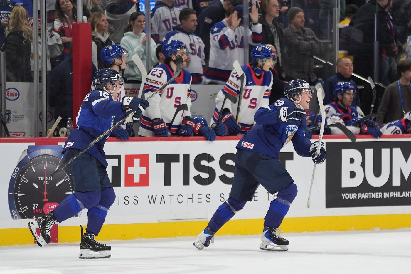 Finland stuns 2-time defending champ US 4-3 in OT in world junior quarterfinals | iNFOnews.ca
