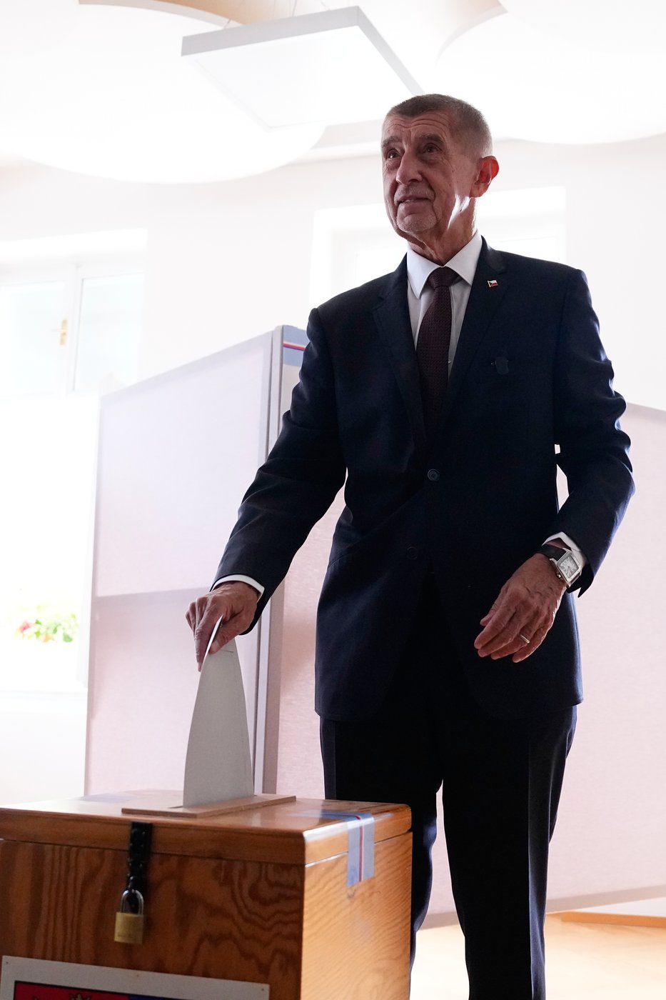 Czechs vote in Senate and local elections in first test for populist PM Babiš | iNFOnews.ca Czechs vote in Senate and local elections in first test for populist PM Babiš | iNFOnews.ca