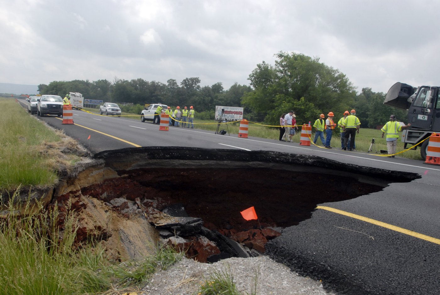 What to know about sinkholes after a Pennsylvania woman may have disappeared into one | iNFOnews.ca