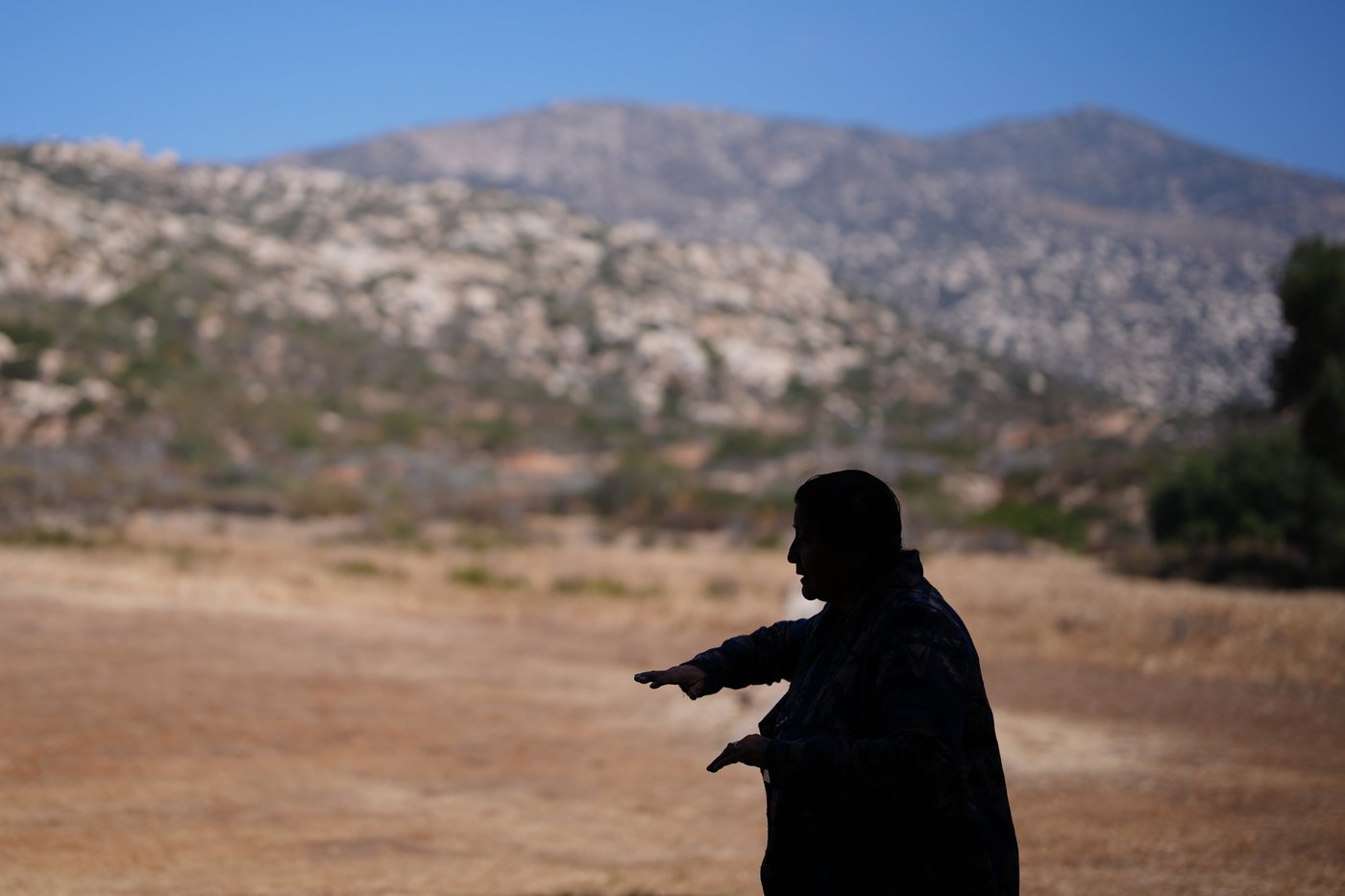 US-Mexico border wall construction is desecrating sacred sites, Indigenous leaders say | iNFOnews.ca