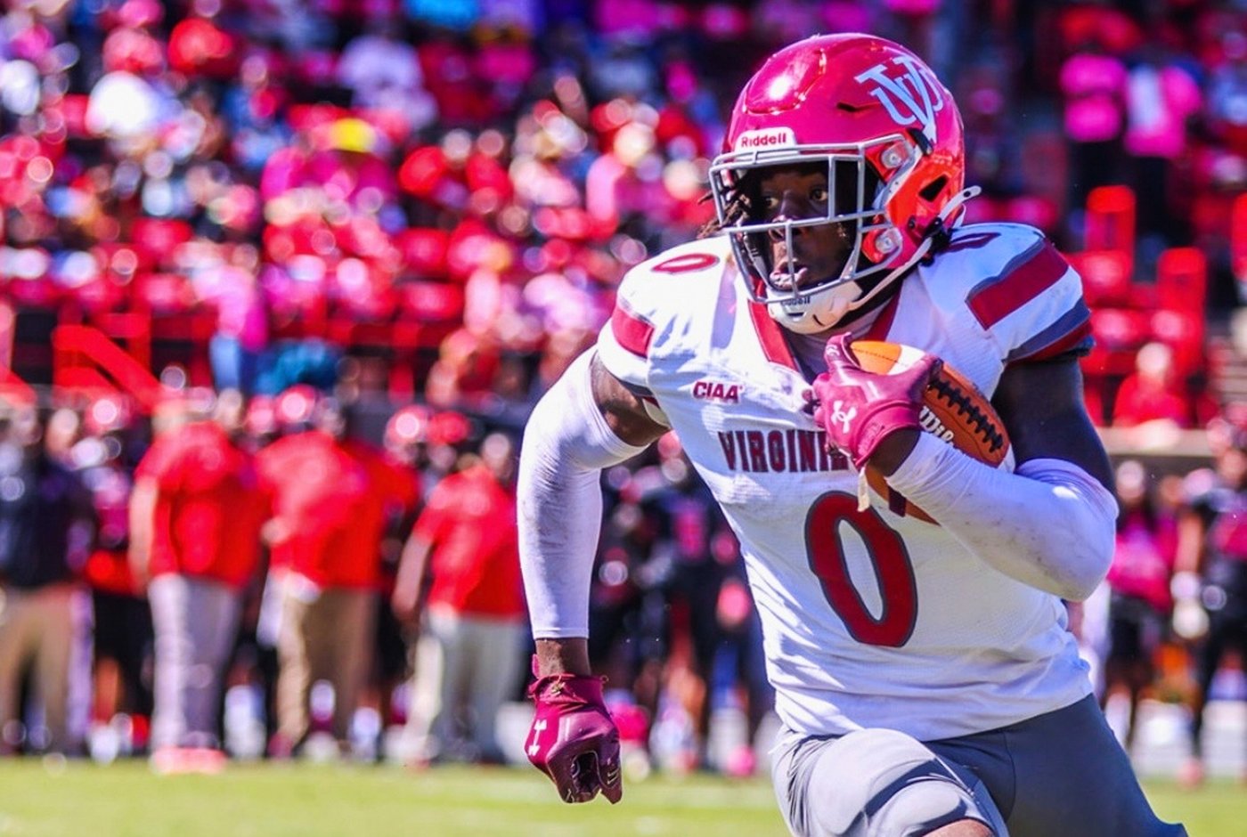 Five finalists for Harlon Hill Trophy are on AP Division II All-America football teams | iNFOnews.ca