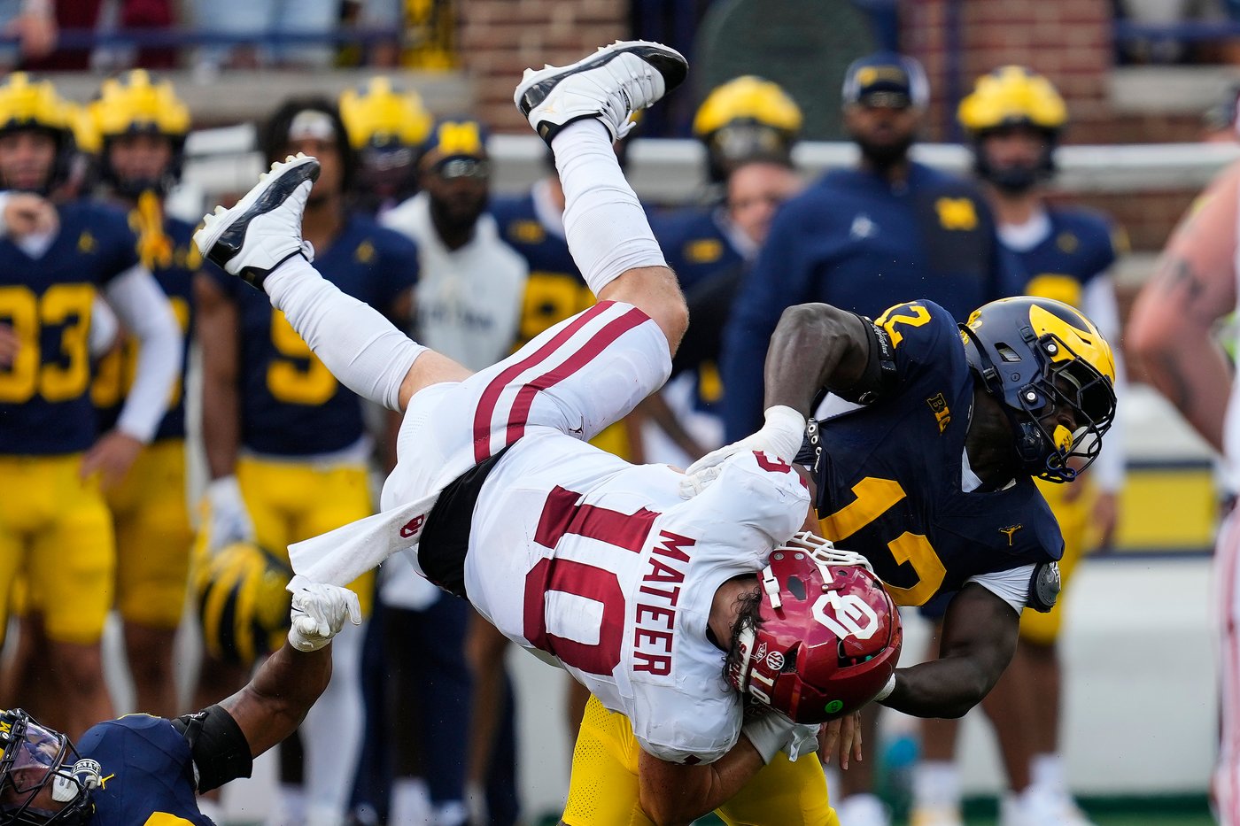 Michigan shows its resilience in 17-10 win over No. 11 Oklahoma after getting lucky break in opener | iNFOnews.ca