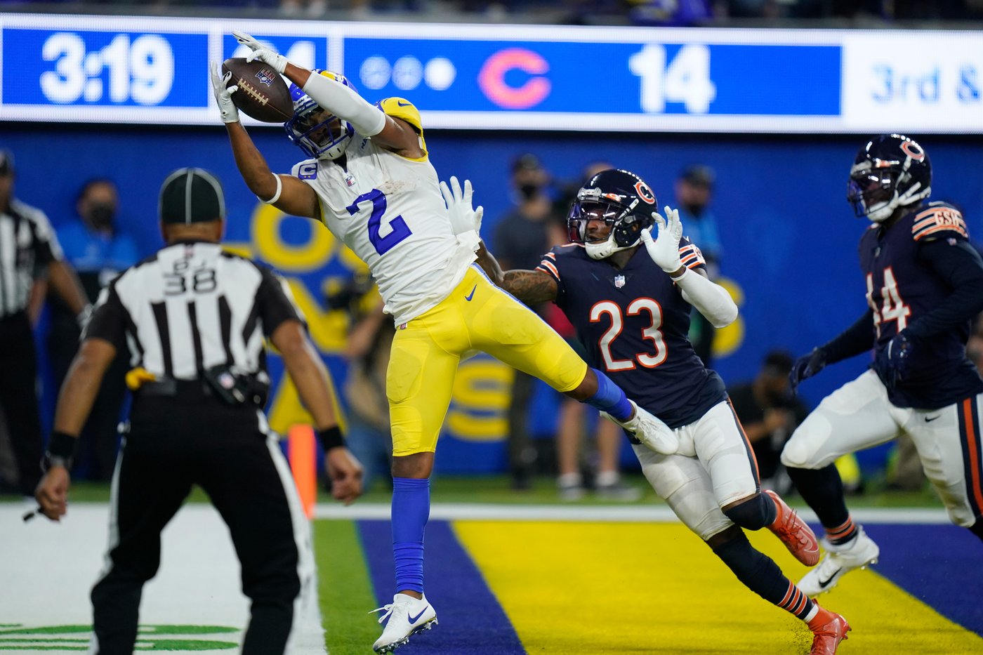 Veteran WR Robert Woods signs a 1-day contract to retire with his hometown Los Angeles Rams | iNFOnews.ca Veteran WR Robert Woods signs a 1-day contract to retire with his hometown Los Angeles Rams | iNFOnews.ca