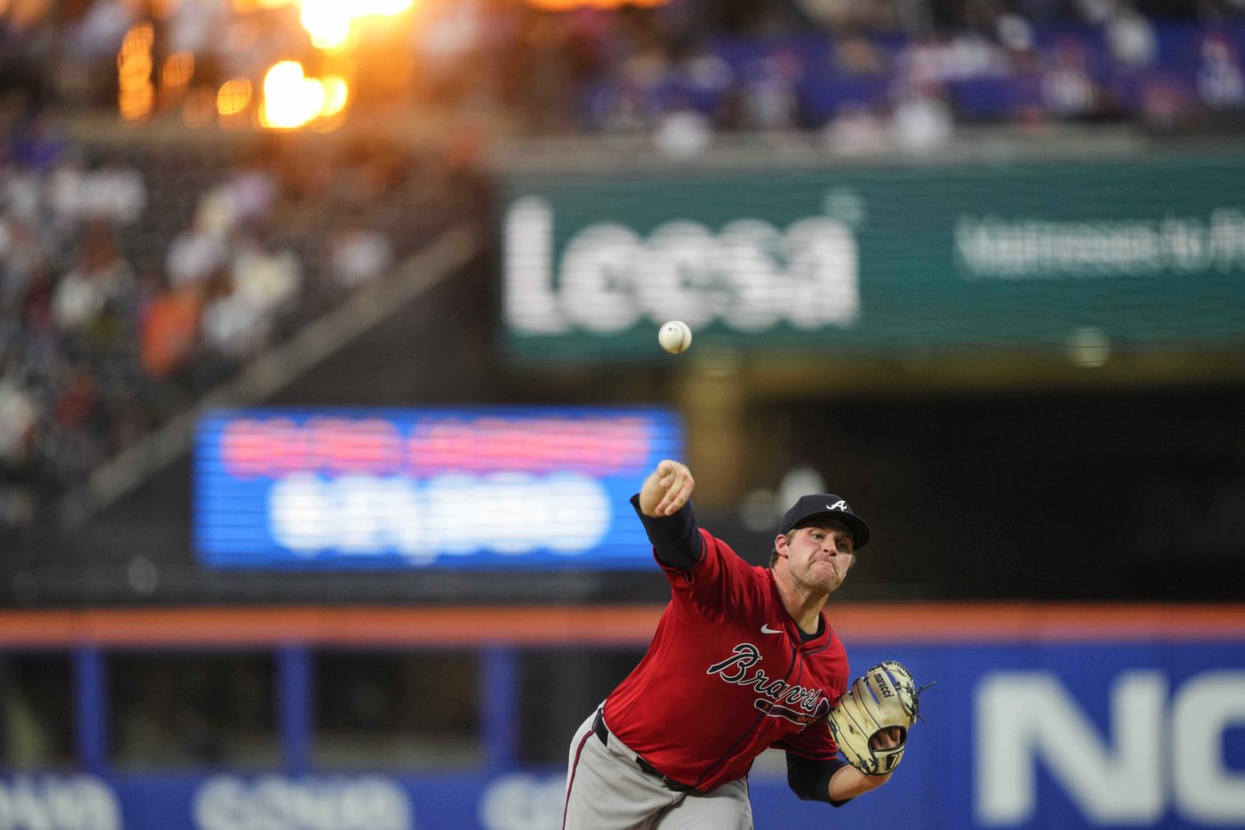 Albies' double in eighth inning secures Braves' 4-3 win over Mets | iNFOnews.ca