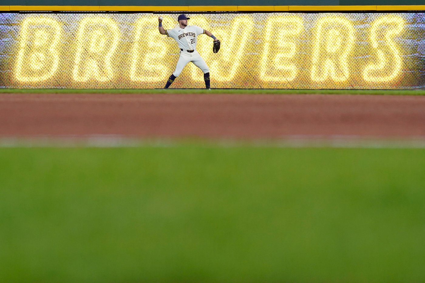 The top photos of the day by AP's photojournalists | iNFOnews.ca