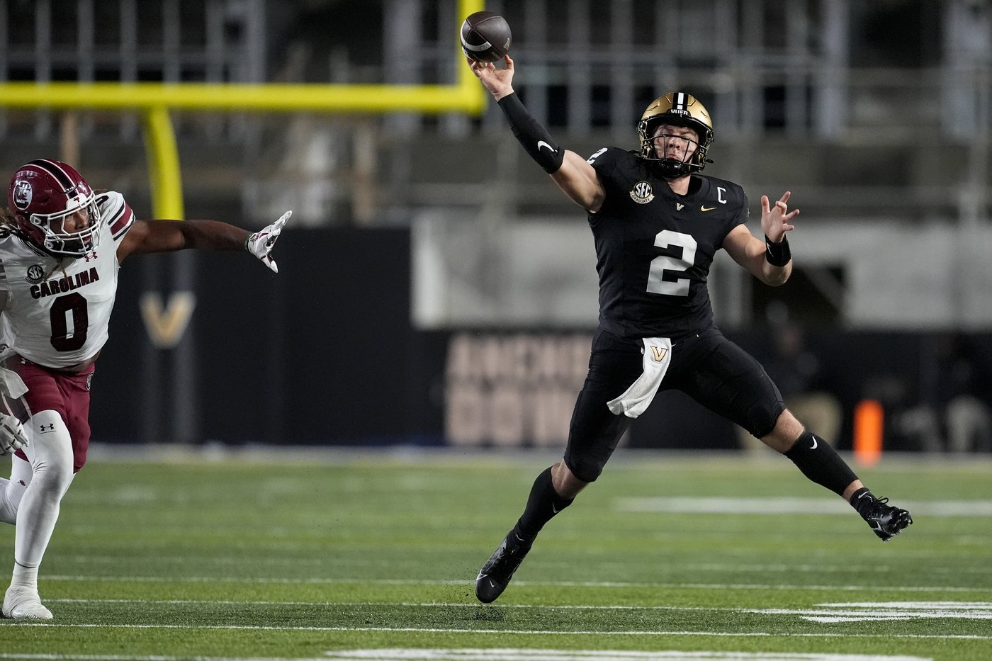 Vanderbilt QB Diego Pavia sues NCAA over eligibility limits for former JUCO players | iNFOnews.ca