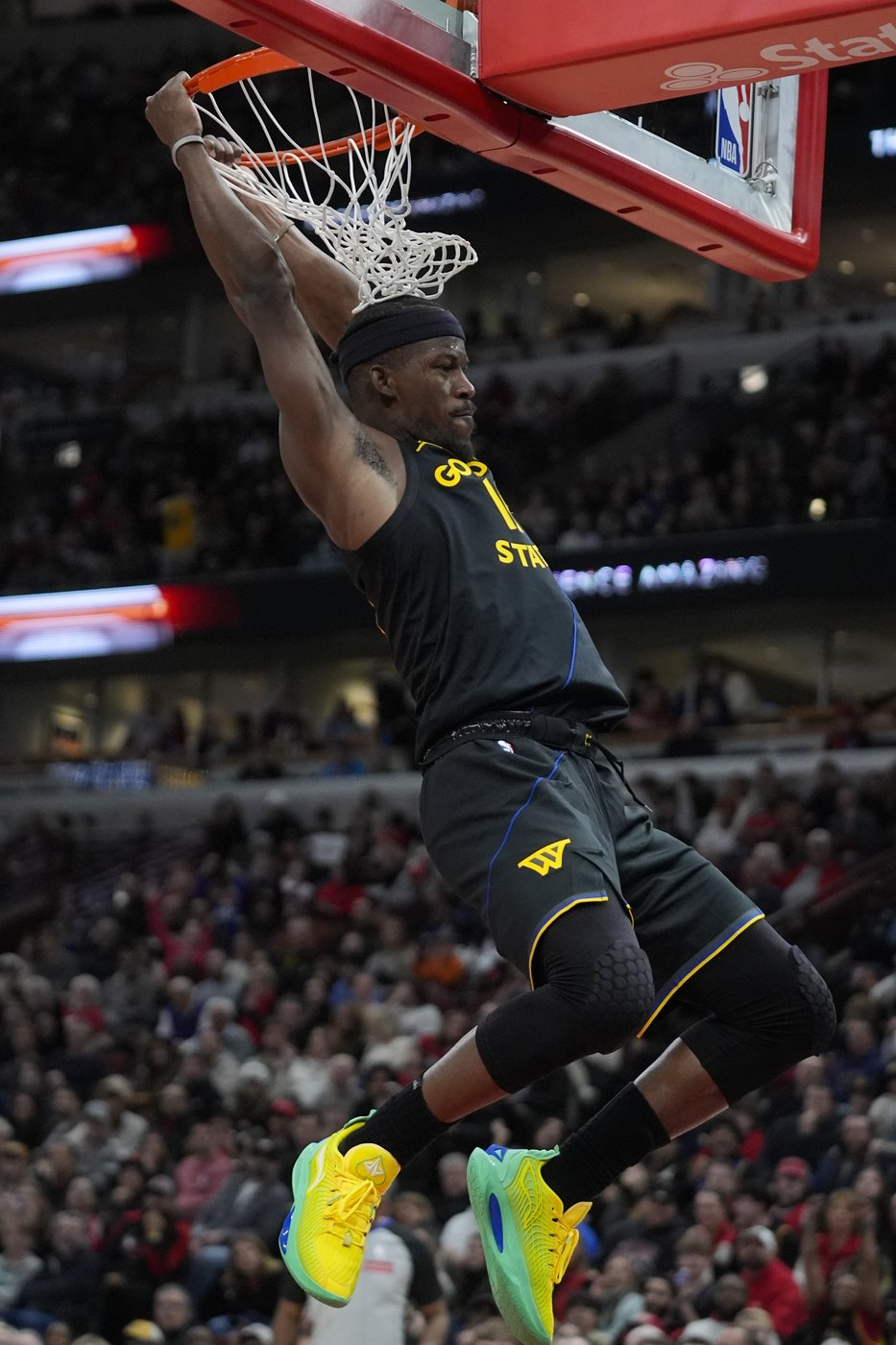 Jimmy Butler gets off to a good start with Warriors by scoring 25 points against Bulls in his debut | iNFOnews.ca Jimmy Butler gets off to a good start with Warriors by scoring 25 points against Bulls in his debut | iNFOnews.ca