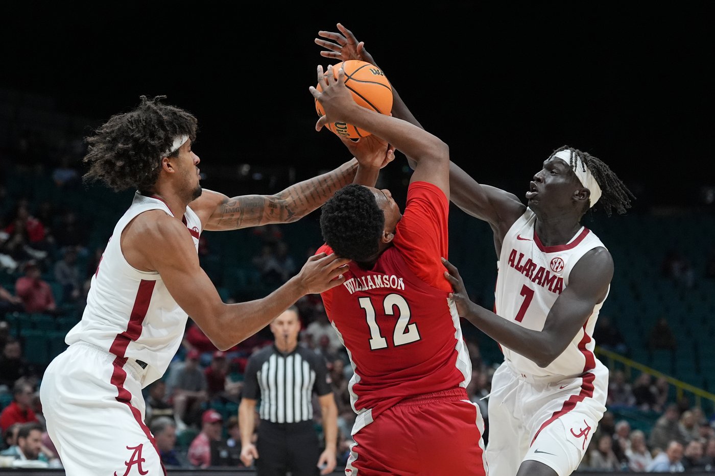 Aden Holloway scores 26 as Alabama routs UNLV 115-76 | iNFOnews.ca Aden Holloway scores 26 as Alabama routs UNLV 115-76 | iNFOnews.ca