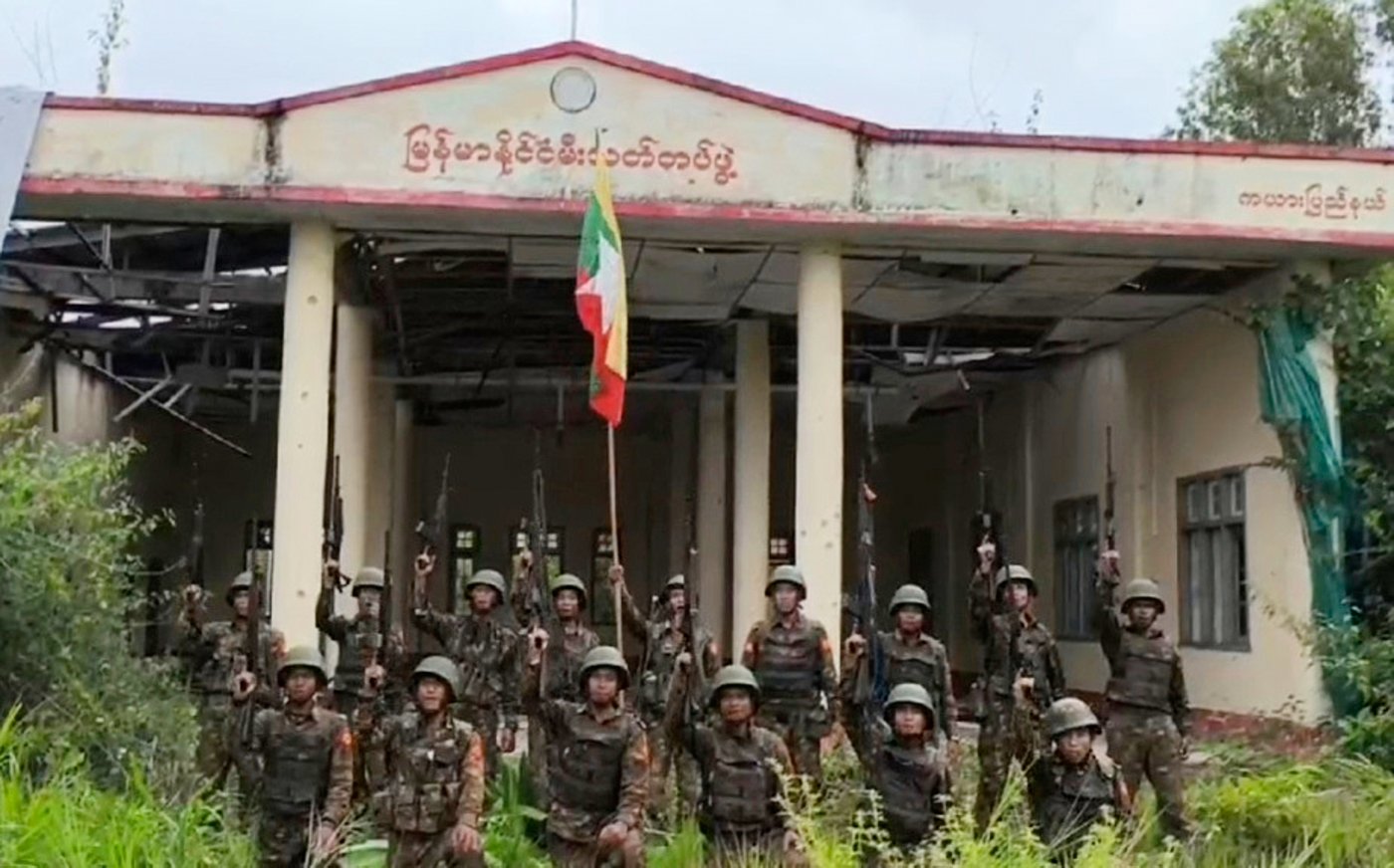 Myanmar's military retakes a strategic town 2 years after the resistance captured it | iNFOnews.ca Myanmar's military retakes a strategic town 2 years after the resistance captured it | iNFOnews.ca