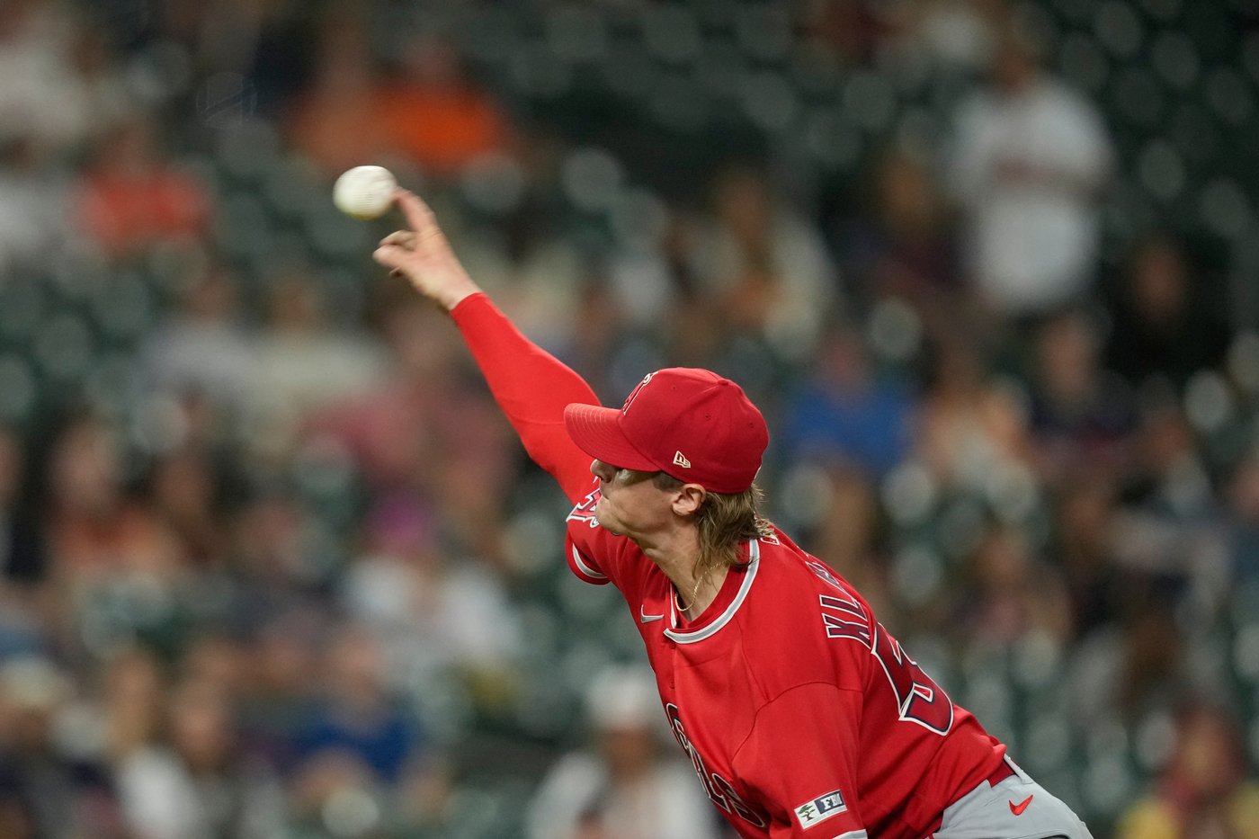 Rookie George Klassen dazzles with 7 scoreless innings as Angels beat AL West-leading Astros 3-1 | iNFOnews.ca