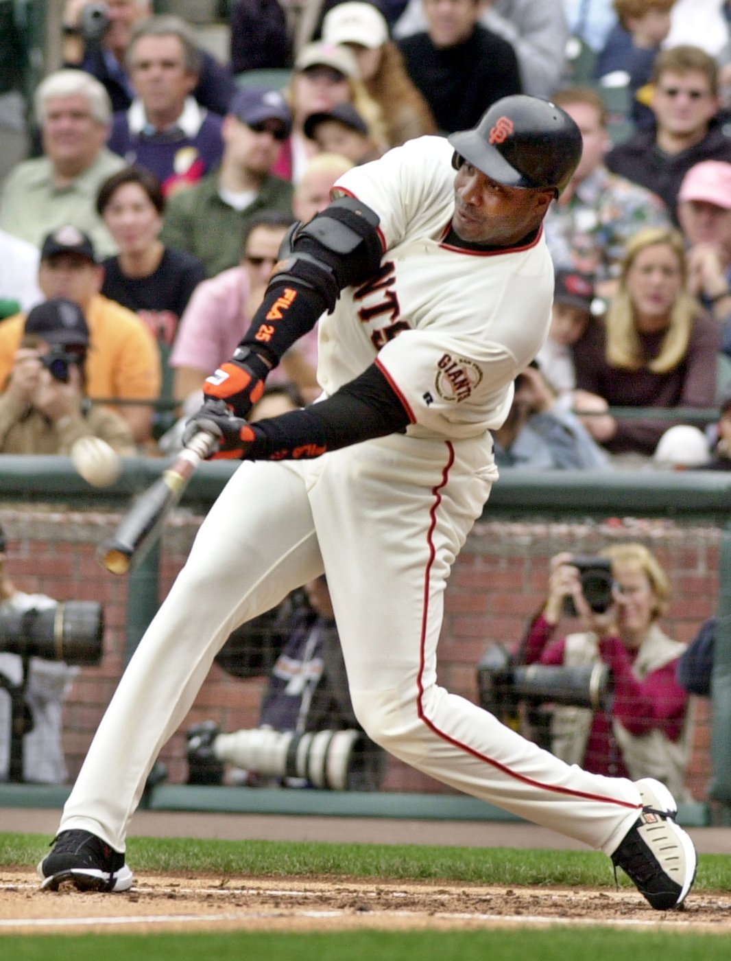 Barry Bonds is enjoying watching the new generation of baseball sluggers put up record-setting stats | iNFOnews.ca