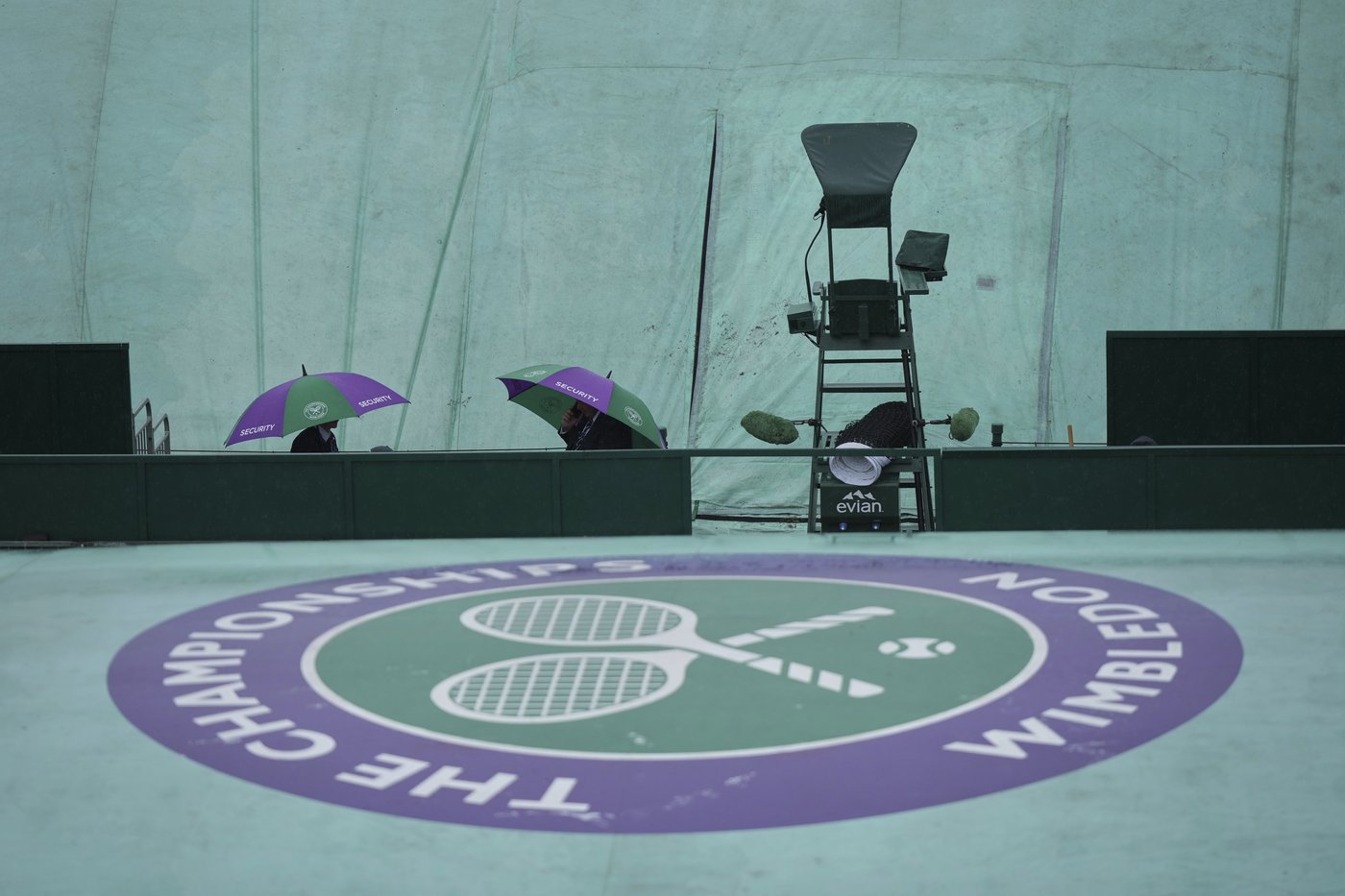 Photos show the rain on Day 3 after the Wimbledon heatwave | iNFOnews.ca