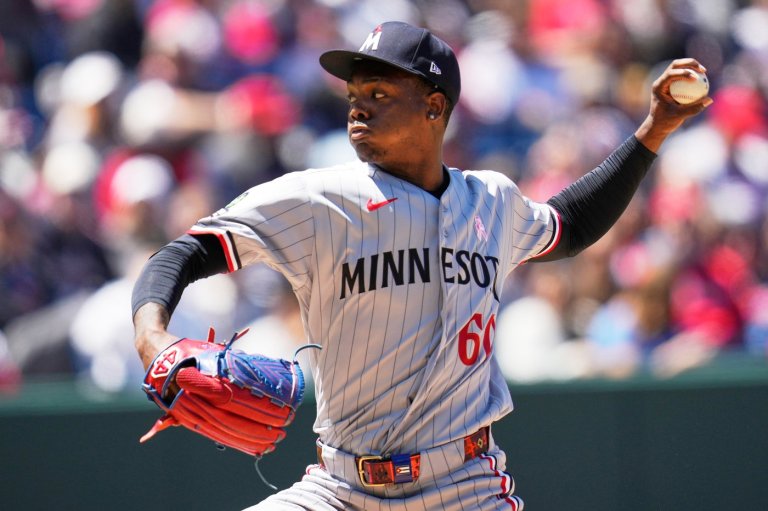Twins place LHP Kendry Rojas on the 15-day injured list because of elbow inflammation | iNFOnews.ca