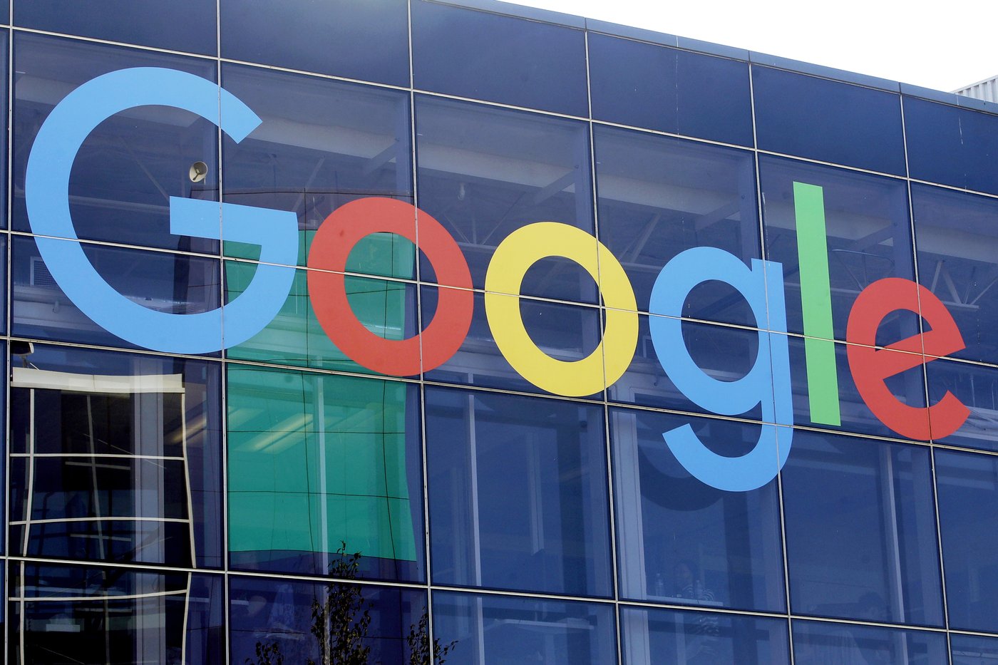 Federal judge orders Google to open its Android app store to competition | iNFOnews.ca