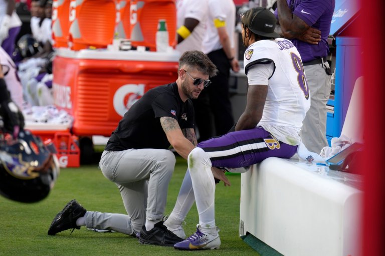 Ravens QB Lamar Jackson absent from the portion of practice open to reporters | iNFOnews.ca