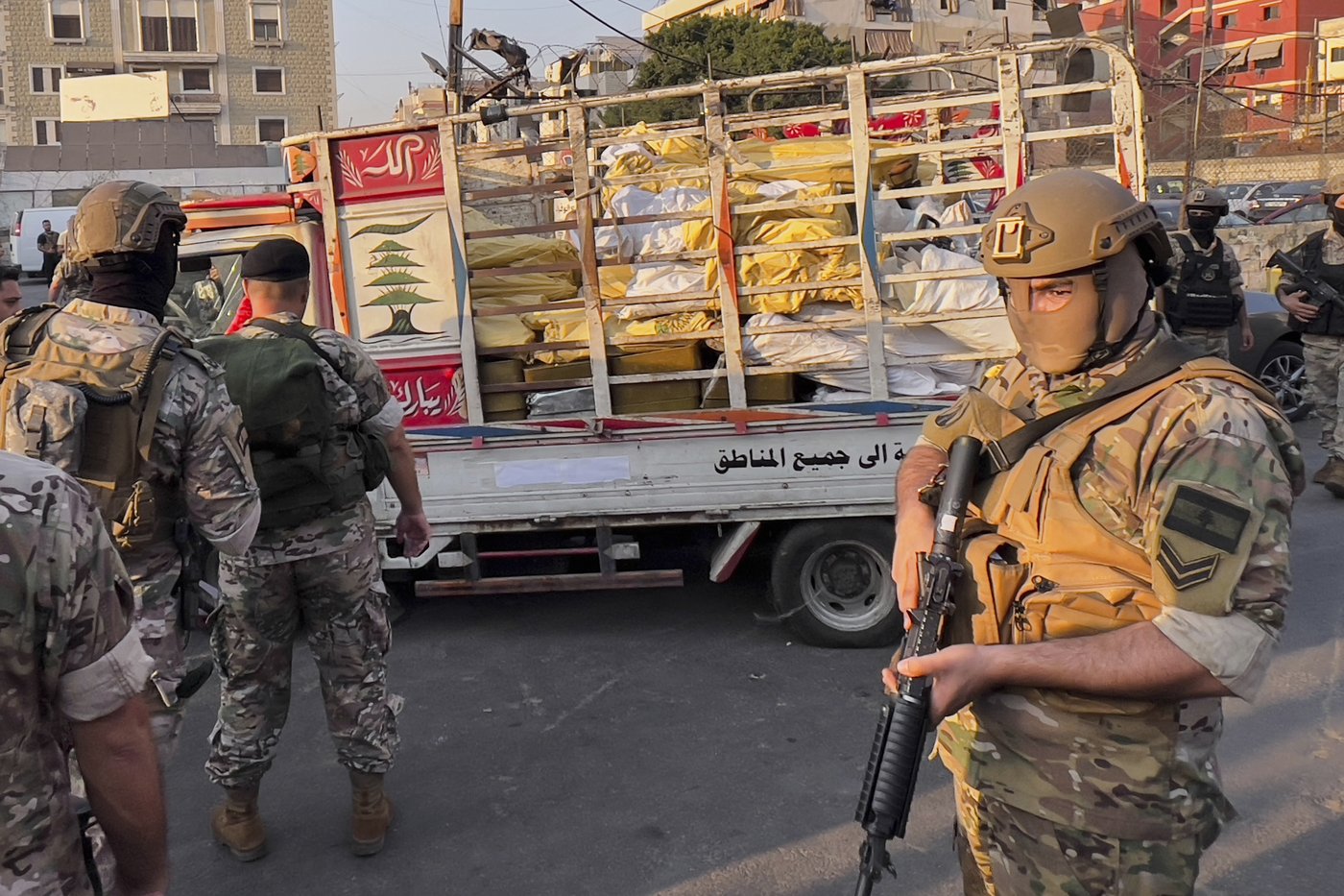 Palestinian factions begin handing over weapons at Beirut refugee camp | iNFOnews.ca Palestinian factions begin handing over weapons at Beirut refugee camp | iNFOnews.ca