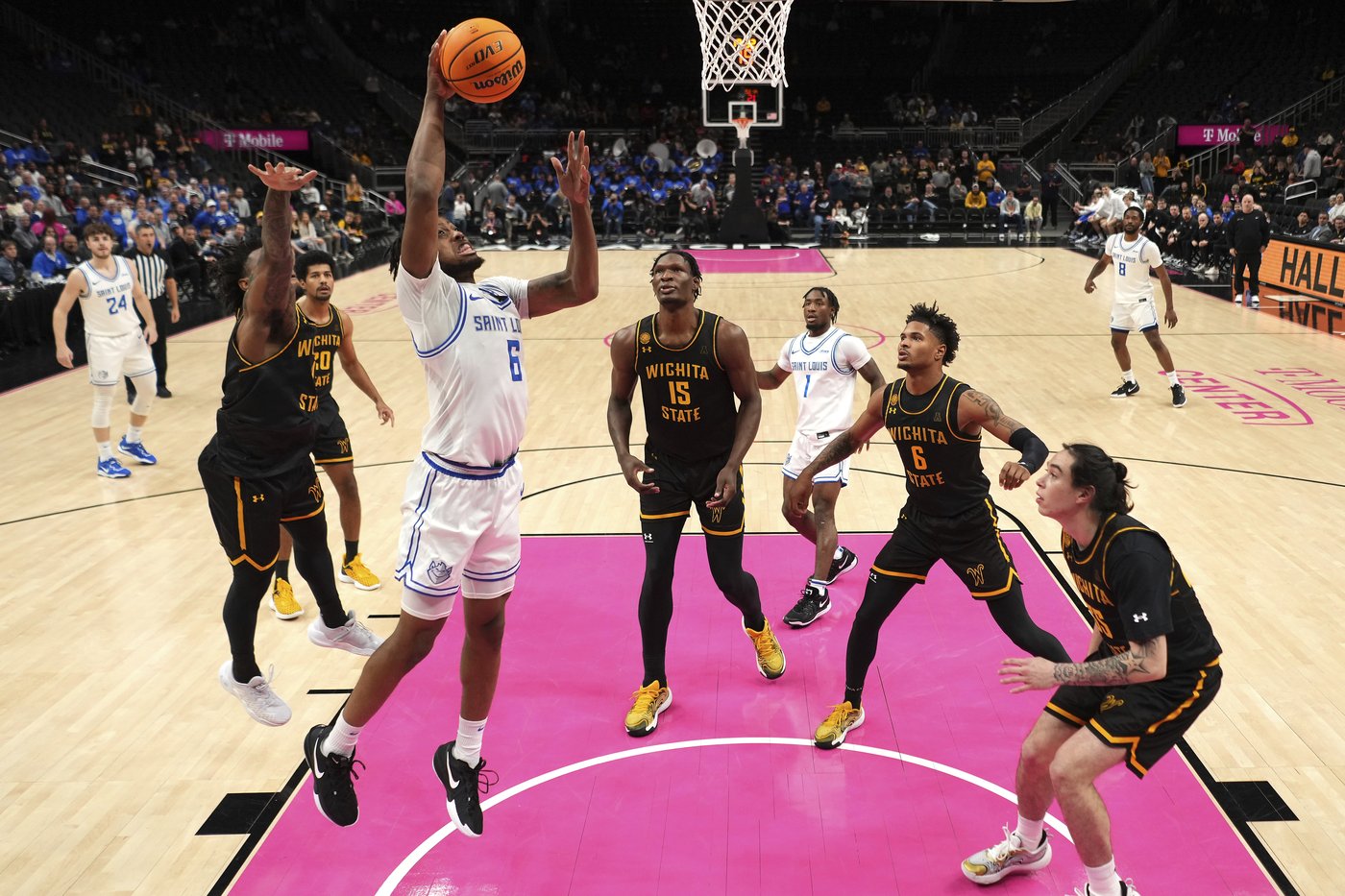 Justin Hill scores 17 as Wichita State downs Saint Louis 88-63 | iNFOnews.ca