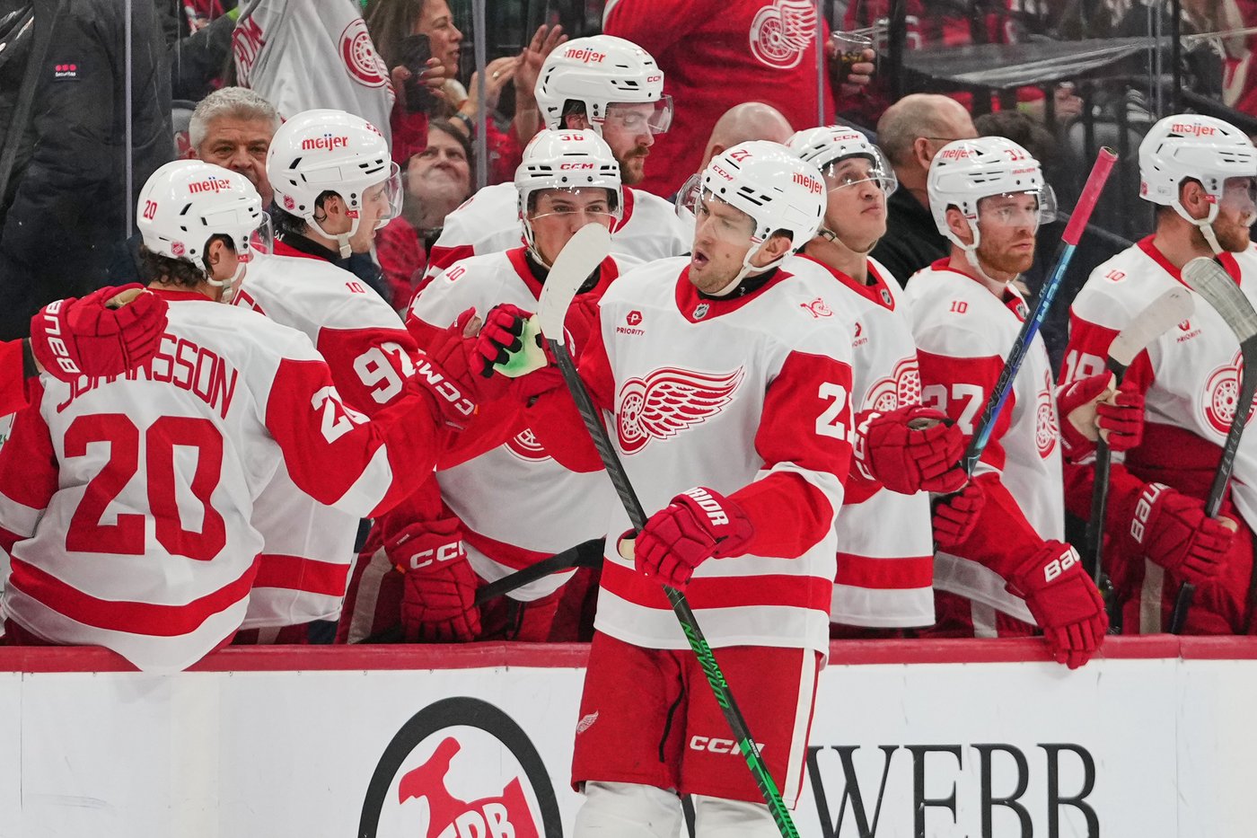 Gibson and Talbot combine to make 31 saves in the Red Wings' 3-0 win over the Devils | iNFOnews.ca Gibson and Talbot combine to make 31 saves in the Red Wings' 3-0 win over the Devils | iNFOnews.ca