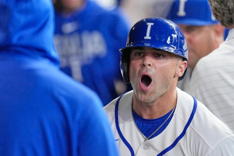 The Timberwolves are focused on a push toward the NBA playoffs. And the World Baseball Classic, too | iNFOnews.ca