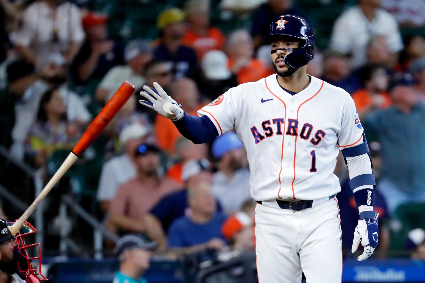 Correa’s 3-run blast powers the Astros past the Red Sox 6-4 for a sweep | iNFOnews.ca