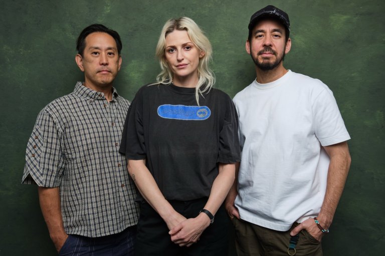 Linkin Park documentary 'Unshatter' tracks band's emotional return to recording, touring | iNFOnews.ca