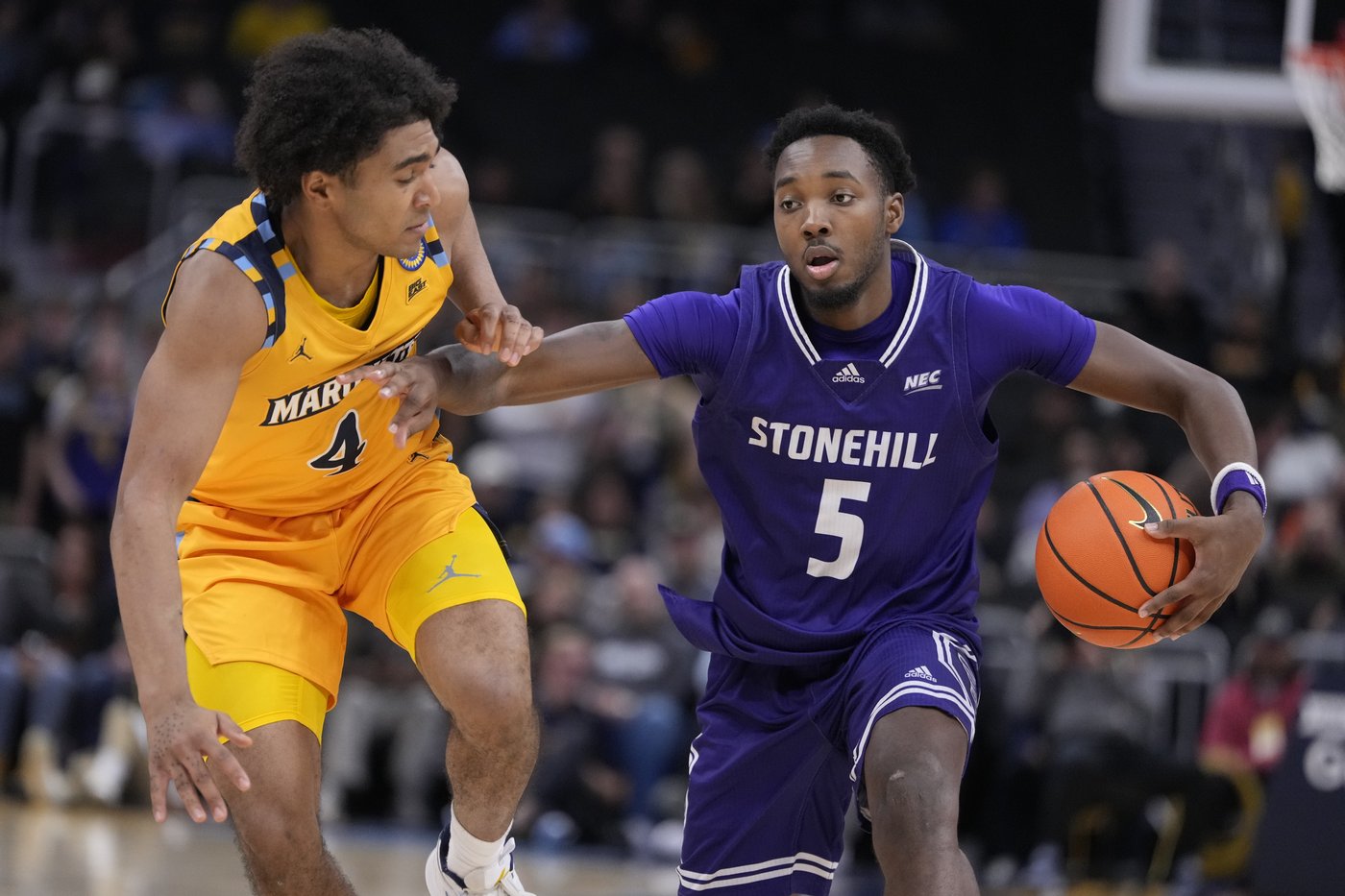 No. 10 Marquette routs Stonehill 94-59 behind Joplin's 27 points | iNFOnews.ca No. 10 Marquette routs Stonehill 94-59 behind Joplin's 27 points | iNFOnews.ca